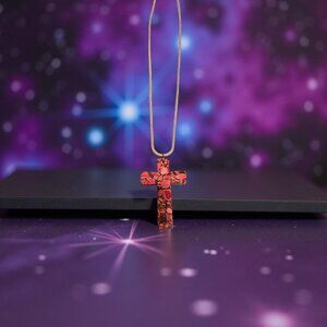 RED TURQUOISE LARGE CROSS ON SILVER PLATED CHAIN 20 INCHES.